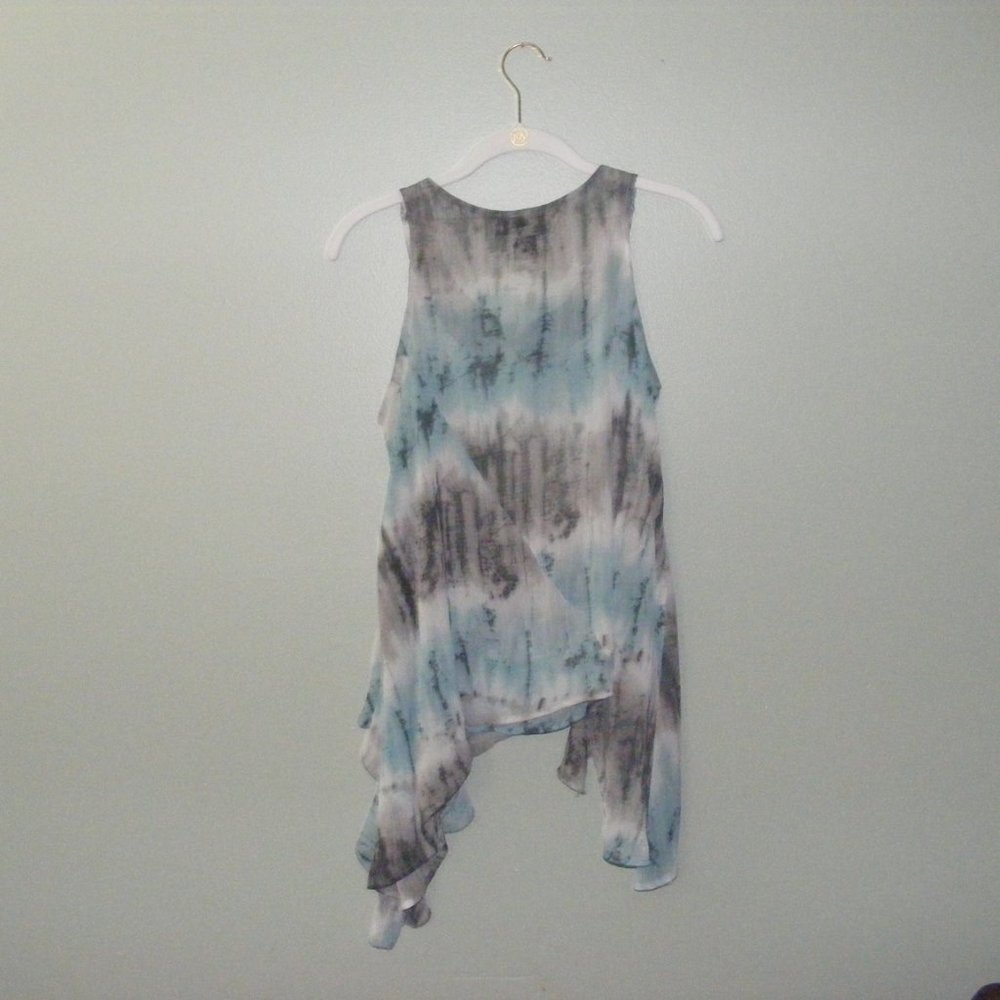 Ruffle Tank - Picture 4 of 8